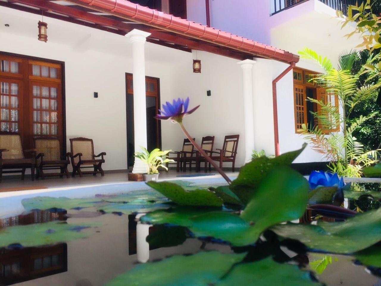 Casa Blanca Hotel Ahangama Exterior photo